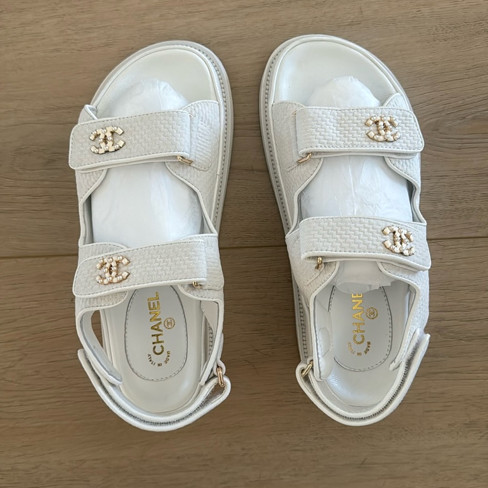 Chanel white velcro sandals size 41